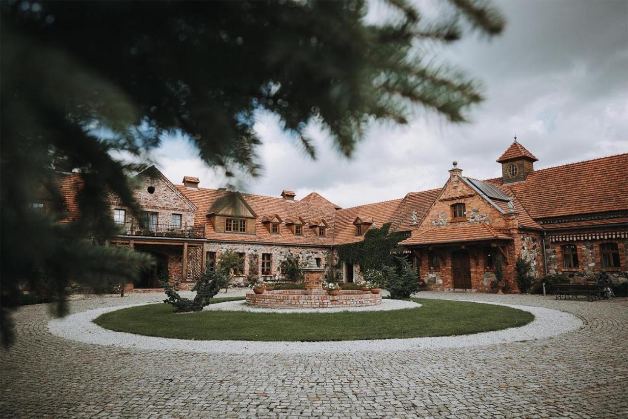 Żabi Dwór - Hotel, Restauracja, Spa Zielona Góra Exterior foto